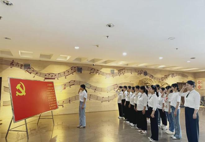 创新拼搏当前锋——2024信阳市百花幼儿园篇(图2)