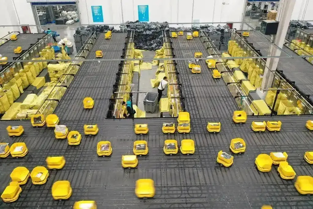 侃财邦｜“双11”17年了今年有何新玩法(图2)